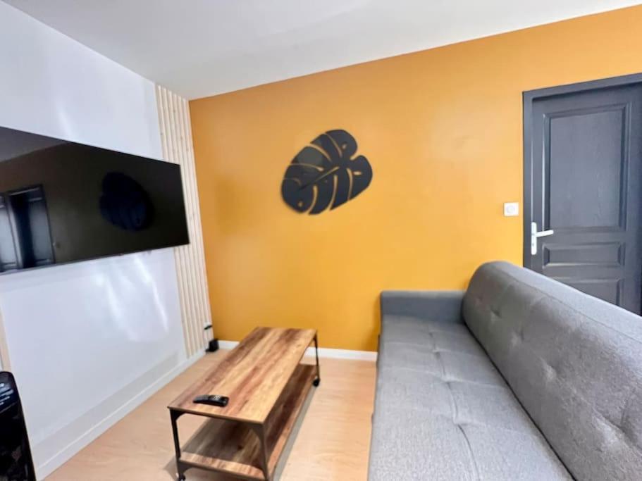 Maison La Feuilleraie N3-Standingmaison-Wifi-Proche Centre Ville-Property Rental Nm فونتيناي لو كومت المظهر الخارجي الصورة