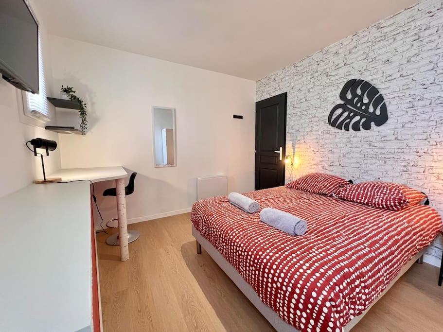 Maison La Feuilleraie N3-Standingmaison-Wifi-Proche Centre Ville-Property Rental Nm فونتيناي لو كومت المظهر الخارجي الصورة