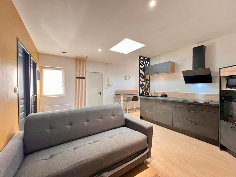 Maison La Feuilleraie N3-Standingmaison-Wifi-Proche Centre Ville-Property Rental Nm فونتيناي لو كومت المظهر الخارجي الصورة