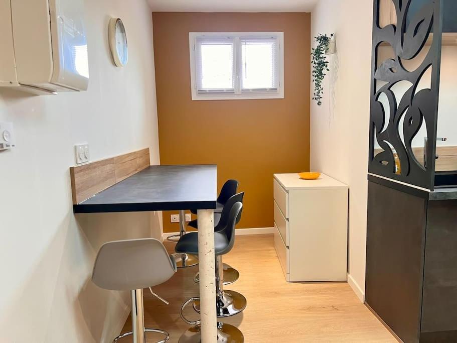 Maison La Feuilleraie N3-Standingmaison-Wifi-Proche Centre Ville-Property Rental Nm فونتيناي لو كومت المظهر الخارجي الصورة