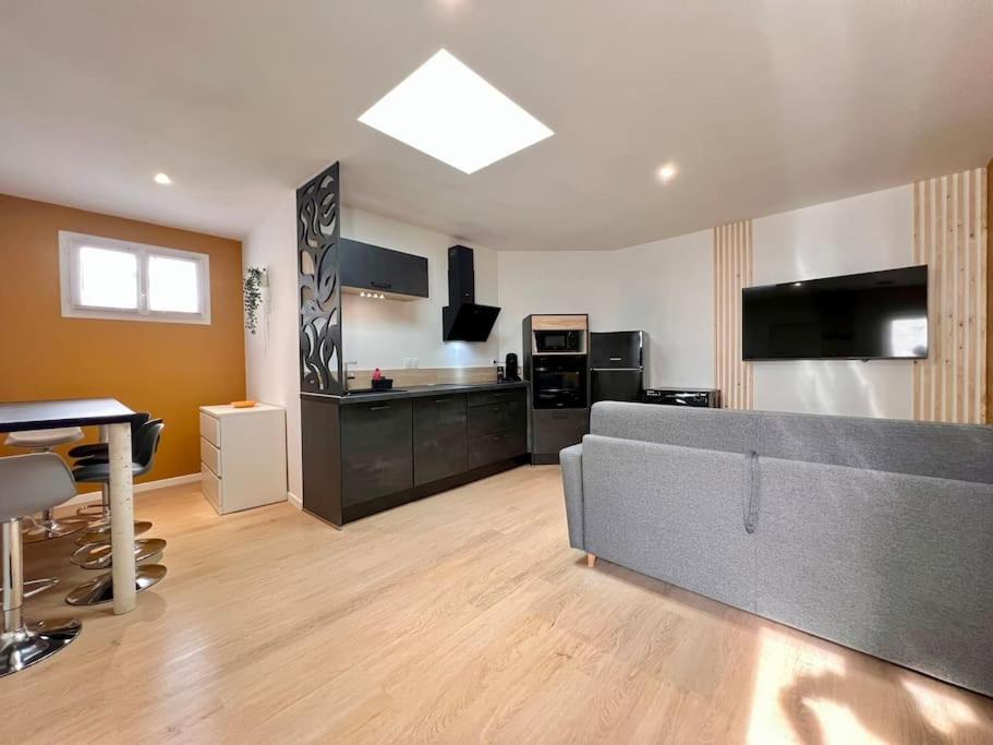 Maison La Feuilleraie N3-Standingmaison-Wifi-Proche Centre Ville-Property Rental Nm فونتيناي لو كومت المظهر الخارجي الصورة