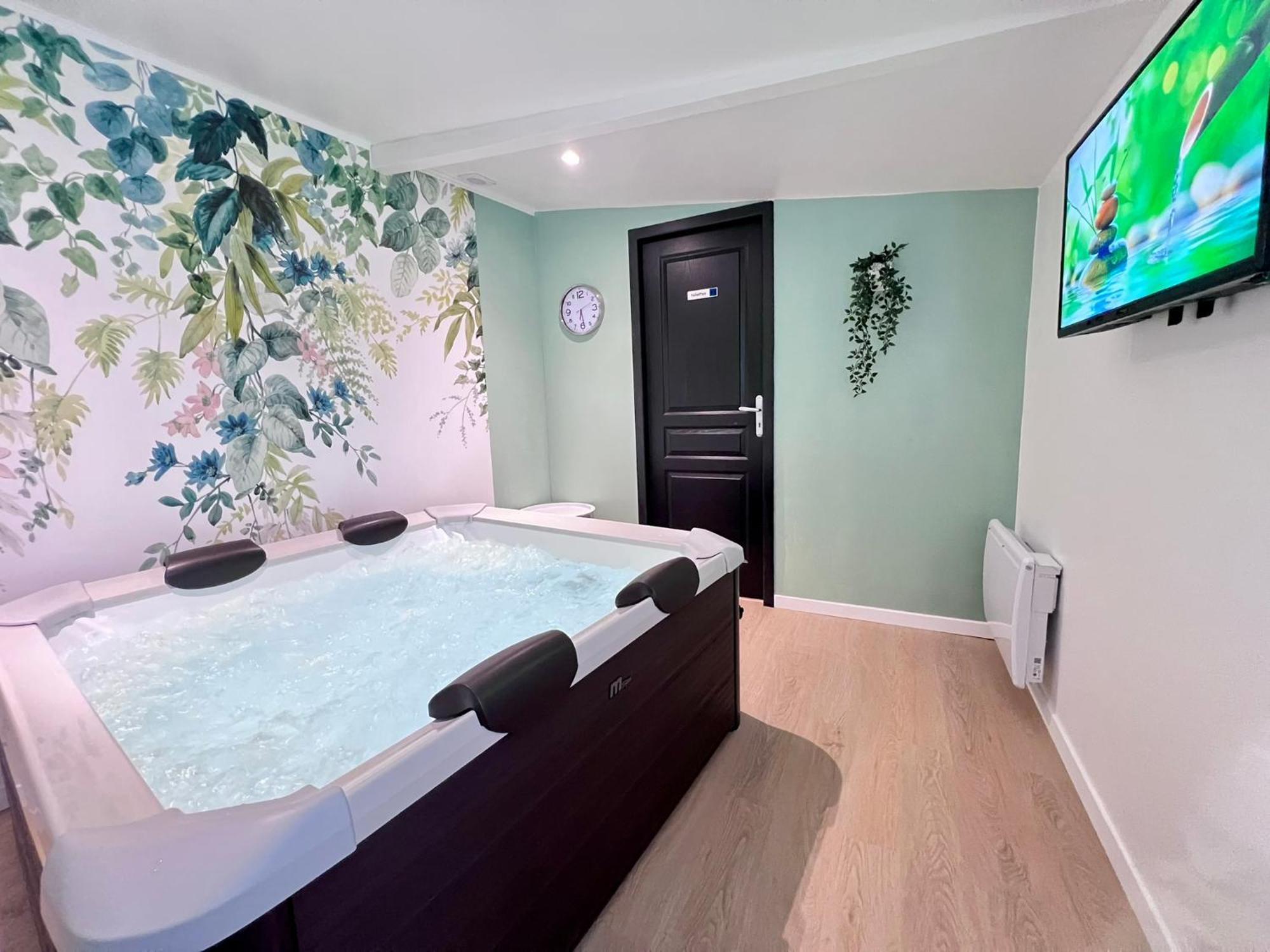 Maison La Feuilleraie N3-Standingmaison-Wifi-Proche Centre Ville-Property Rental Nm فونتيناي لو كومت المظهر الخارجي الصورة